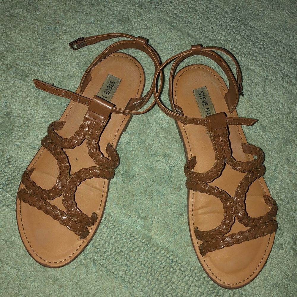 Steve Madden Dempsey sandals
